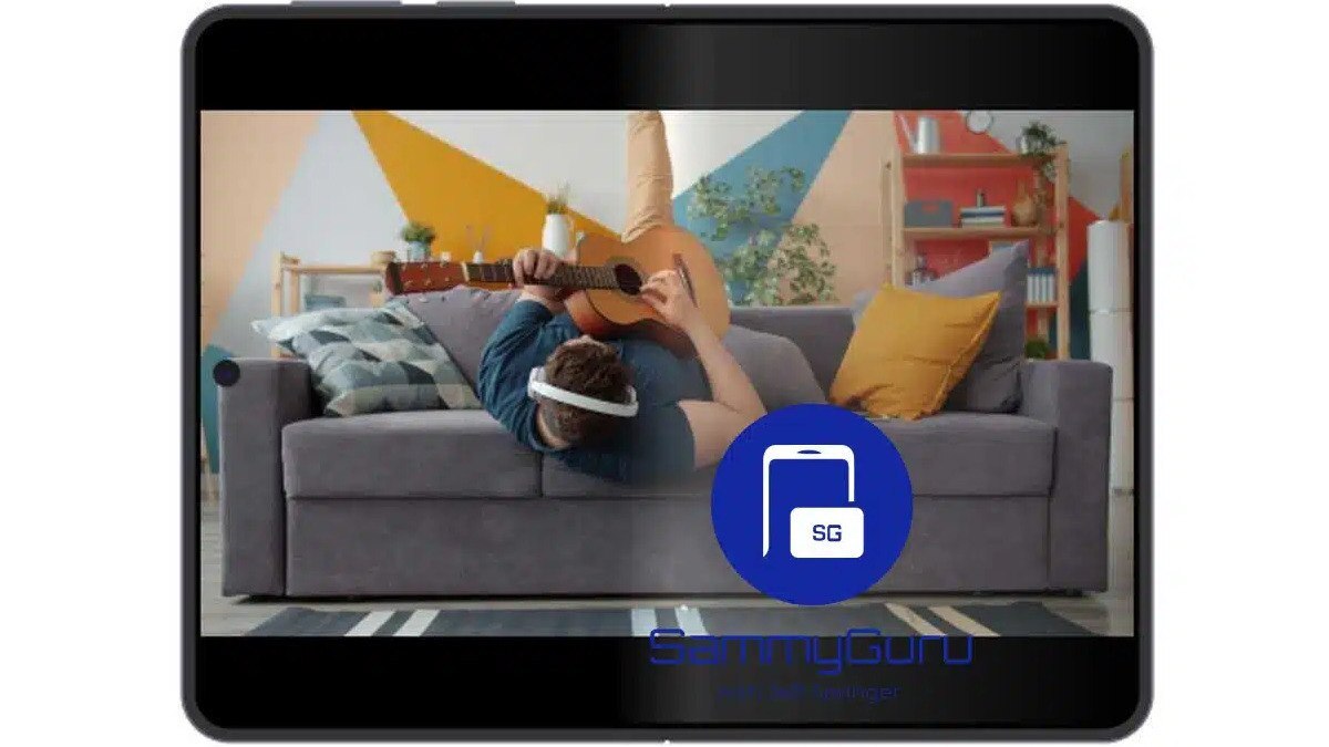 Samsung представила концепт складного смартфона в виде паспорта