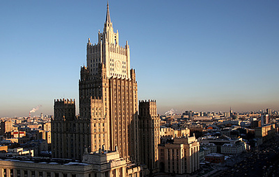 МИД рассчитывает на соблюдение норм мореплавания в районе "Северного потока - 2"