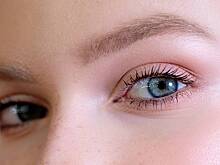 К чему чешутся брови: правая, левая, сразу обе. Народные приметы и толкования по дням недели, медицинские причины