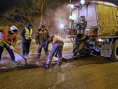 За сутки в Самаре закрыто 320 кв. м ям на дорогах