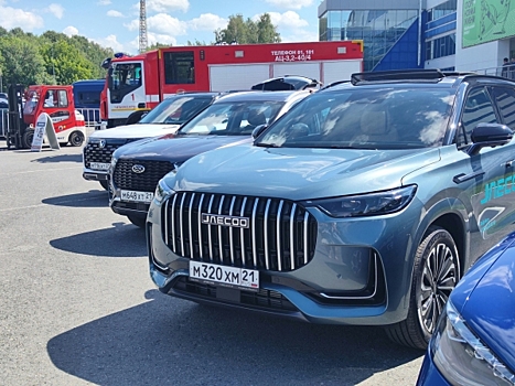 Китайские автомобили в России: что мешает качественному ремонту