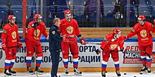 Конькобежец Захаров: «Пусть хоккеисты не живут в олимпийской деревне, не садятся со мной за стол»