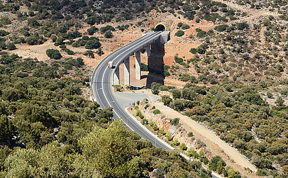 Кара за гибель сибирячки в Греции настигла молодого беглеца