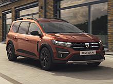 Dacia показала семиместный кросс-универсал Jogger