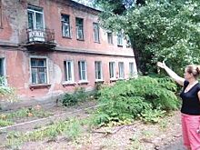 Дыра на дыре. Жильцы дома-развалины в Воронеже оставлены на произвол судьбы