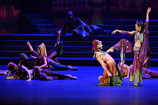 Чеховфест закрыл свою программу балетом "Тысяча и одна ночь"