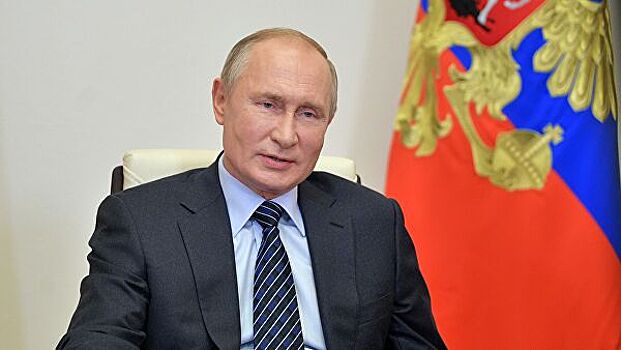 Путин поручил уточнить показатели оценки работы губернаторов