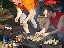 ВЦИОМ: Более 60% россиян планируют остаться дома на майские праздники