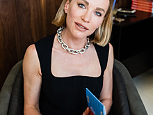 «Не надо ждать того, кто сделает вас счастливым»: Наталья Давыдова представила новую книгу «Гид по счастью»