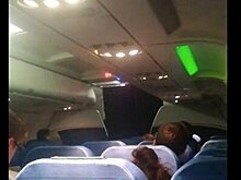Airbus A320 устроил пассажирам световое шоу в 40 минут