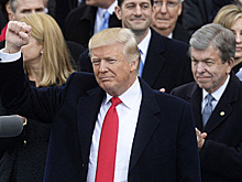 Политолог: Трампу невыгодно обнародование документов по Украине