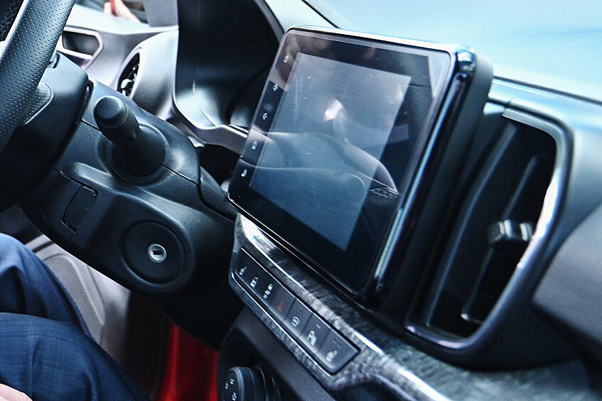 Интерьер новой модели Lada Iskra