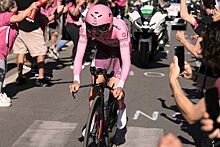 Тадей Погачар выиграл второй этап подряд на «Джиро д’Италия»