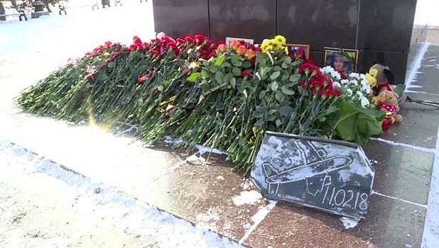 В Оренбурге вспоминают погибших в авиакатастрофе в Раменском
