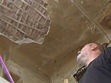 Жильцы коммуналки в Москве собираются судиться из-за обрушившегося потолка