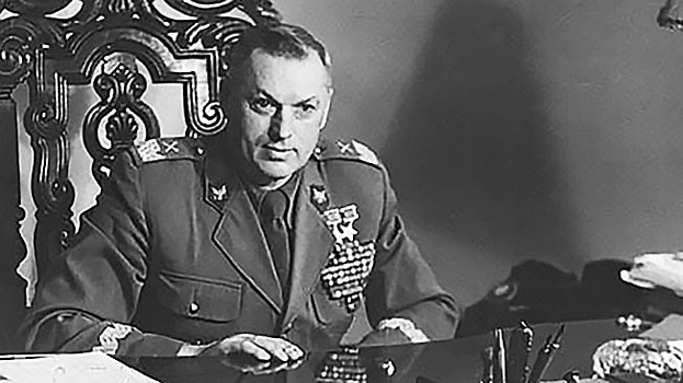 Зачем Сталин сделал Рокоссовского министром обороны Польши