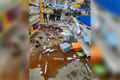 E1.ru: в гипермаркете «Лента» в Екатеринбурге обрушился стеллаж с алкоголем