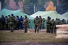 Из ТЦ в военкоматы: в Новосибирске 20 бывших мигрантов поставлены на учет