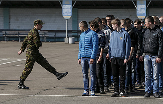 В ВСУ призовут больных, помощь от Запада придет не скоро. Ситуация вокруг Украины