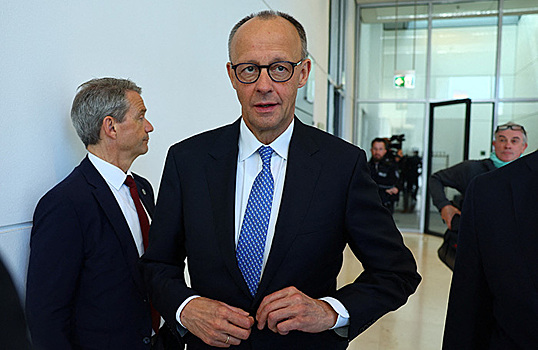 Мерц со второй попытки избран новым канцлером ФРГ