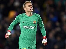 "Барселона" хочет расстаться с голландским голкипером Силлессеном