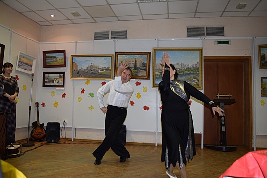 Участники «Московского долголетия» из клуба «Феникс» выступили для жителей Хорошево-Мневников