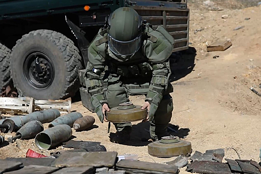 Сапёры сводного отряда разминирования инженерных войск ВС РФ с начала года обезвредили и уничтожили в Мариупольском районе ДНР около пяти тысяч взрывоопасных предметов