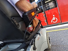 Власти рассказали, куда жаловаться на отсутствие пандусов в Калининграде и области