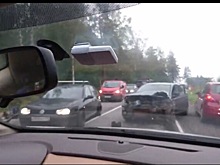 Последствия жесткой аварии недалеко от Симагино попали на видео