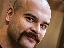 "Оторваны ногти": отец Тесака выступил с обвинением