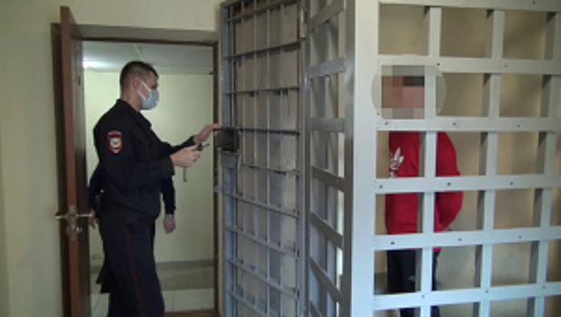 В Сочи сотрудники уголовного розыска задержали подозреваемого в краже