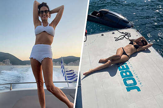 59-летняя Деми Мур показала фигуру в бикини на яхте в Греции