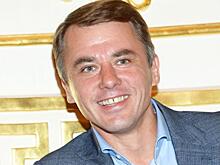 Петренко и его молодая жена показали пятимесячную дочку
