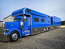 На продажу выставили гигантский кемпер с собственным гаражом