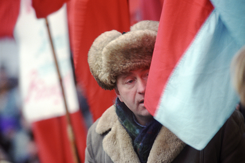 Лидер ЛДПР Владимир Жириновский во время митинга протеста против развала СССР, декабрь 1991 года