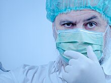Более 300 астраханских медработников, пострадавших от коронавируса, получили страховые выплаты