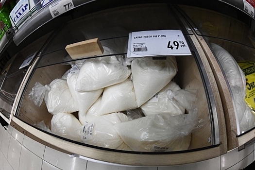 Торговые сети сообщили о снижении ажиотажного спроса на сахар в Москве