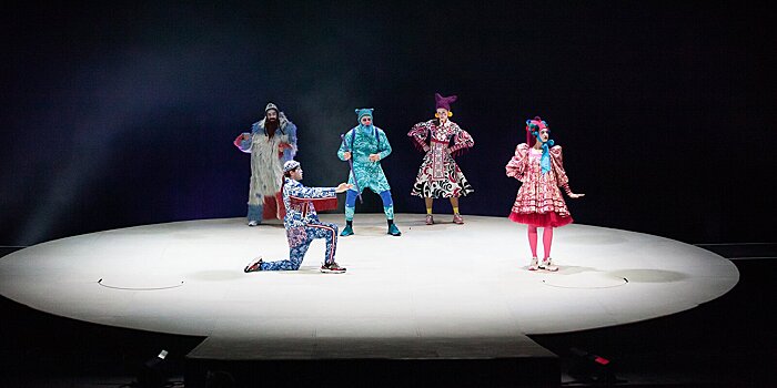 От Труффальдино до учителя Платонова. Семь весенних театральных премьер