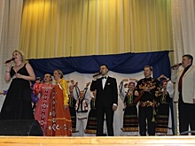 "Зяблицев-Фонд" подарил екатеринбурженкам концерт к 8 марта