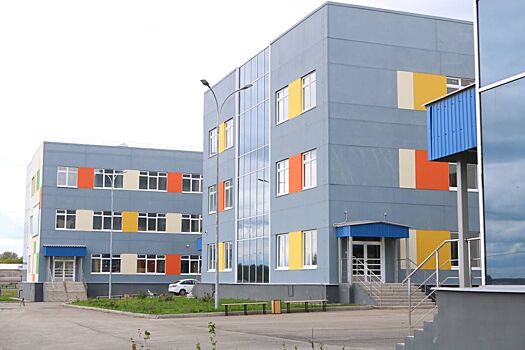 В Челябинске проверяют готовность школ к учебному году