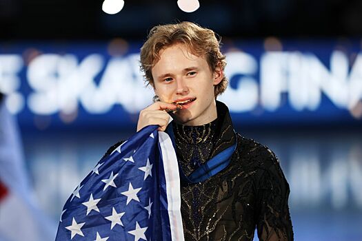 Илья Малинин с отрывом победил на чемпионате США по фигурному катанию