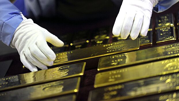 Российские банки сократили запасы золота