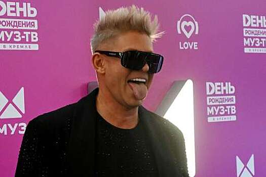 Певец Митя Фомин призвал смотреть на дело Долиной более глобально