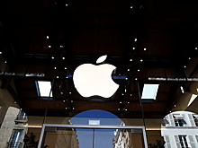В Apple перешел специалист Tesla по автопилоту
