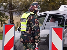 Россиянина не пустили в Литву из-за вымпела в кабине фуры