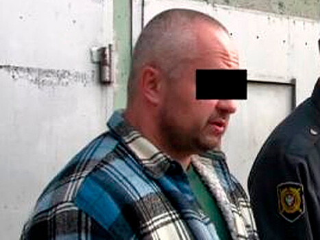 В Екатеринбурге экс-прокурору, осужденному на 20 лет за убийства, "накинули" еще год колонии за покушение на подельника