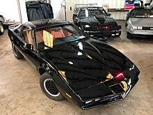 Точная копия знаменитого Kitt 1983 года с автографом Хова стоит 60 тысяч долларов