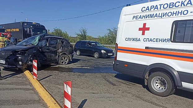 В столкновении с фурой в Гагаринском районе Саратова погибли два человека
