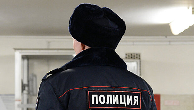 В Сибири полицейского уволили за избиение задержанного