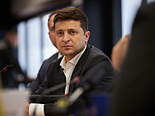 На фоне офшорного скандала Зеленский ввёл санкции против российских заводов